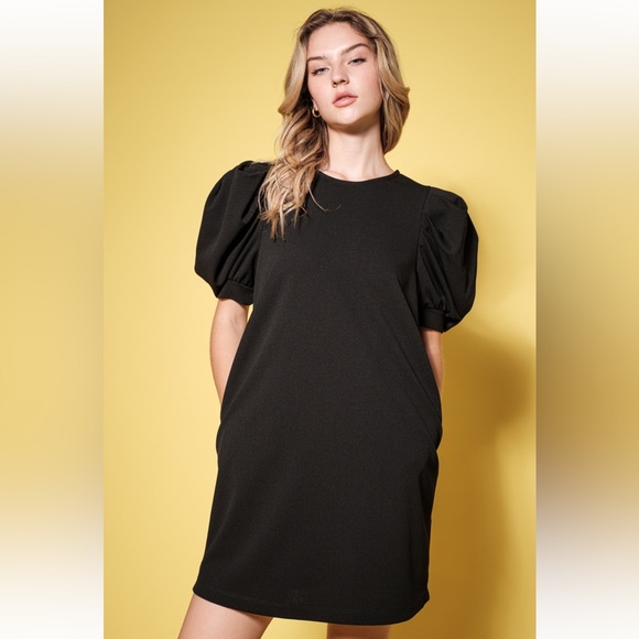 13 Balloon Short Sleeve  Dress - Picture 4 of 4